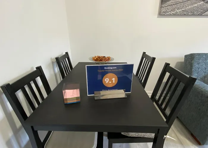 Maiur Apartment